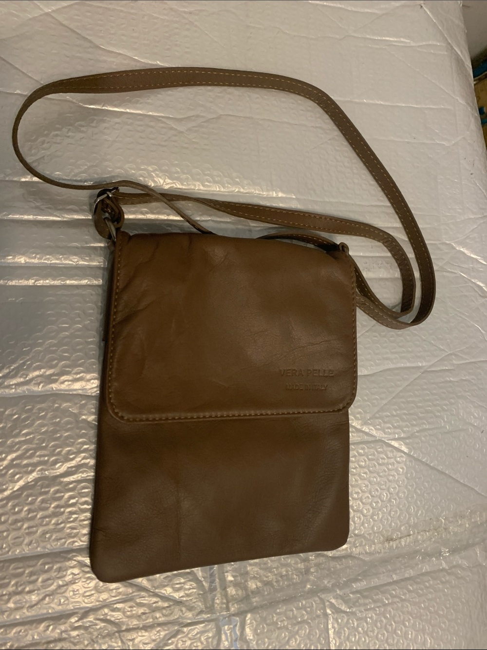 Vera Pelle Leather Crossbody Bag